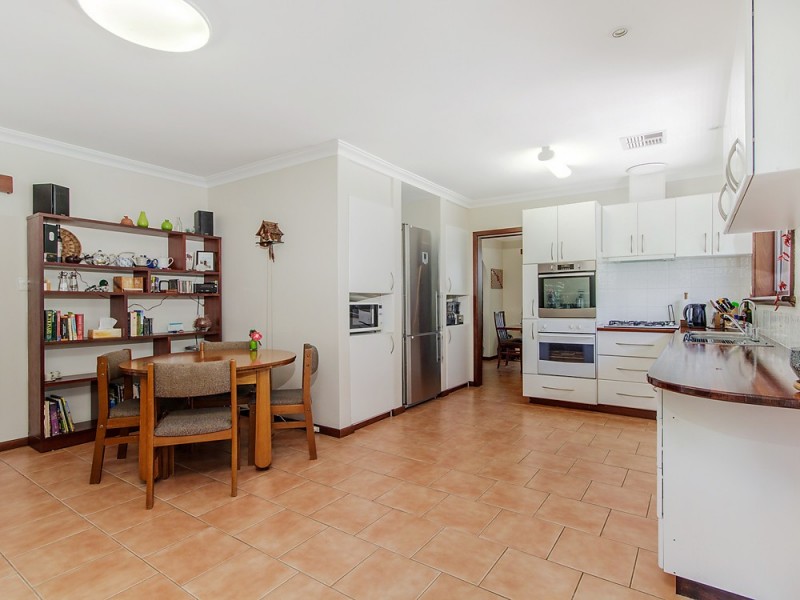 25 Seacrest Street, Safety Bay WA 6169