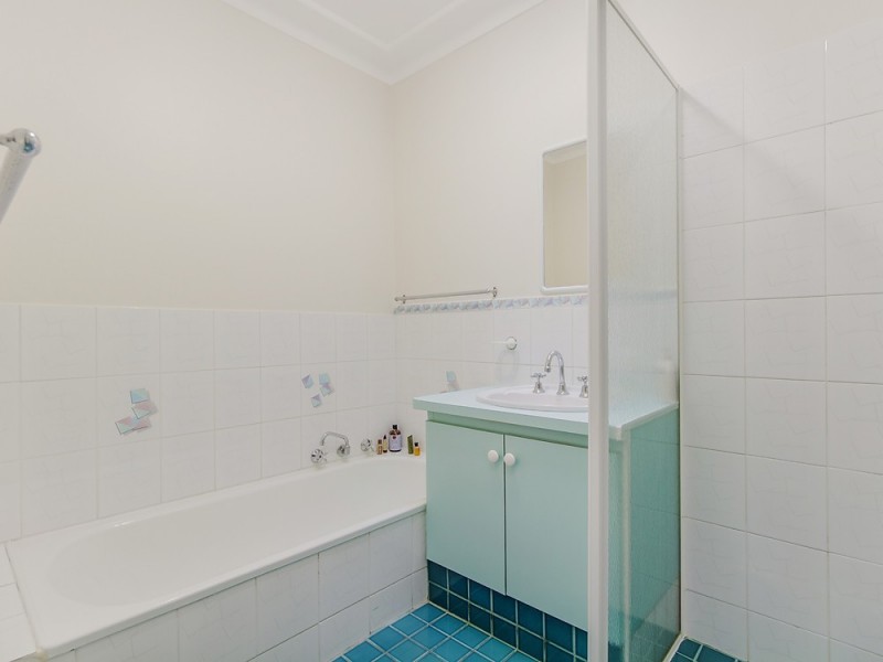 25 Seacrest Street, Safety Bay WA 6169