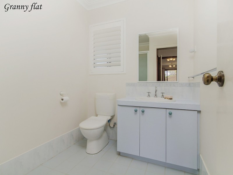 25 Seacrest Street, Safety Bay WA 6169