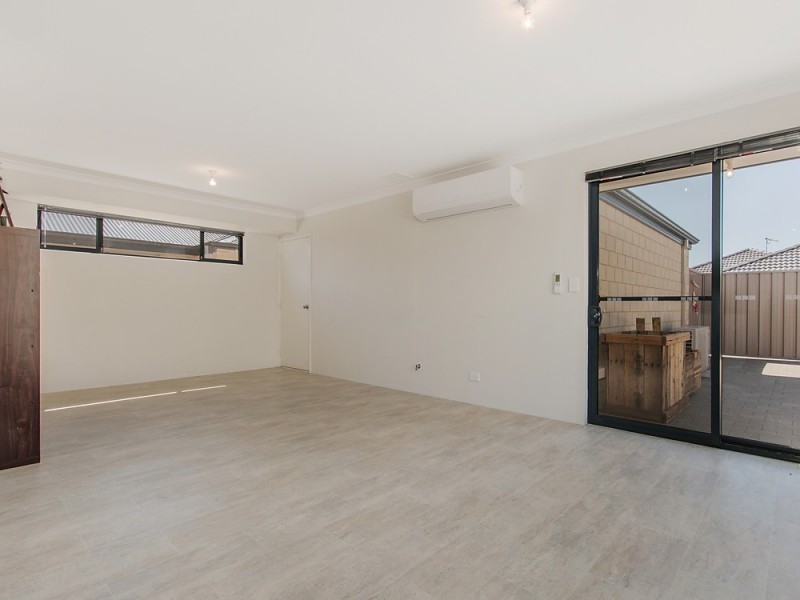 7 Charleston Street, Karnup WA 6176