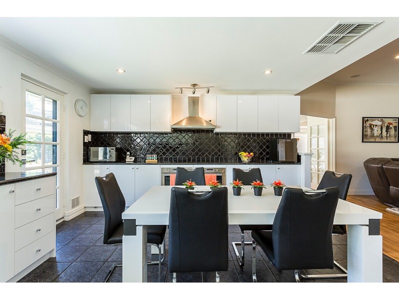 20 San Javier Circle, Secret Harbour WA 6173