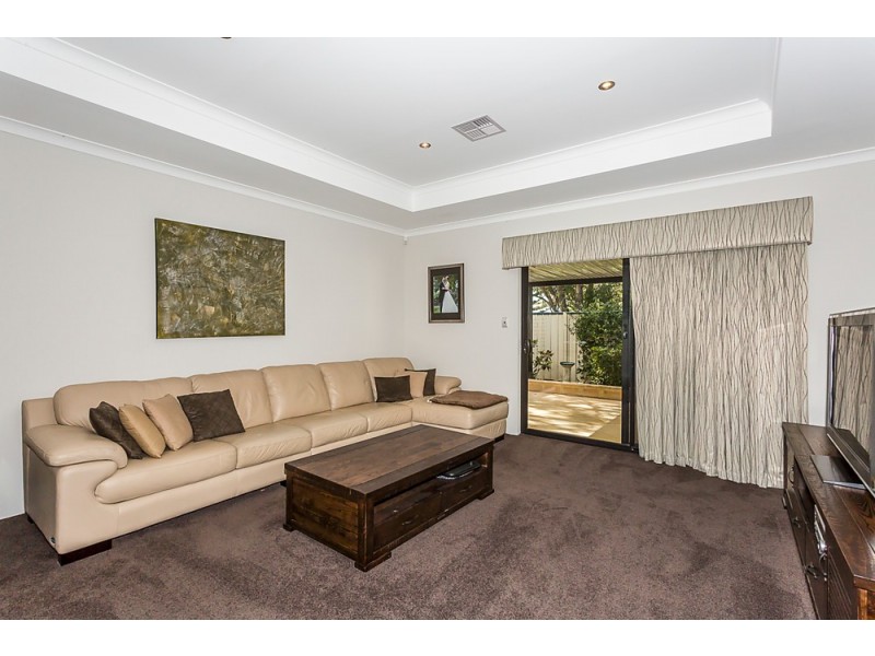 33 Miltona Drive, Secret Harbour WA 6173