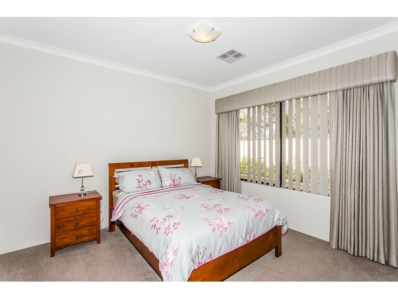 33 Miltona Drive, Secret Harbour WA 6173