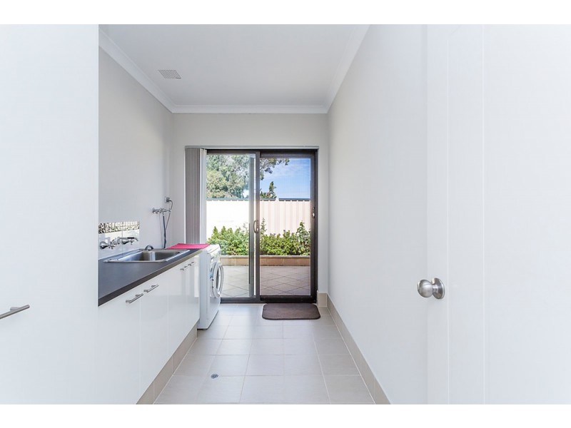 33 Miltona Drive, Secret Harbour WA 6173