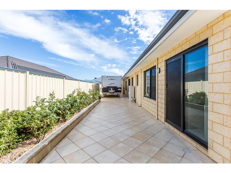 33 Miltona Drive, Secret Harbour WA 6173