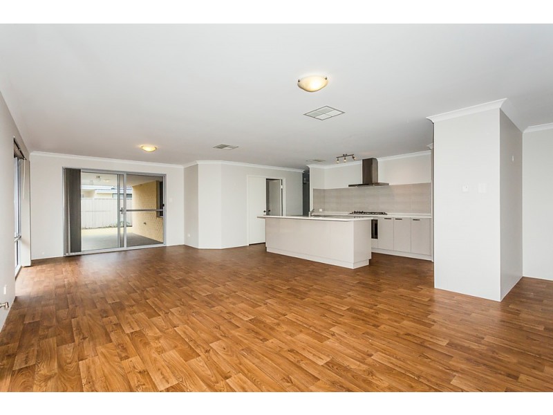 10 Persian Grove, Karnup WA 6176