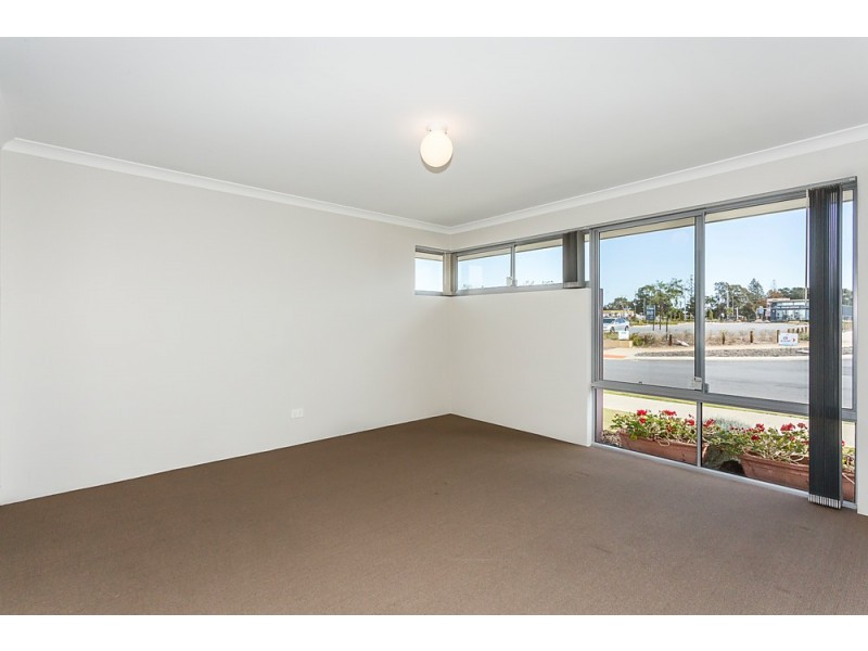 10 Persian Grove, Karnup WA 6176