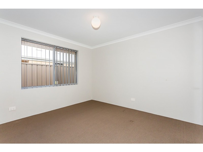 10 Persian Grove, Karnup WA 6176