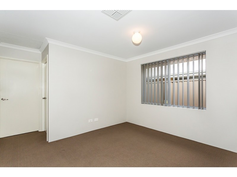 10 Persian Grove, Karnup WA 6176