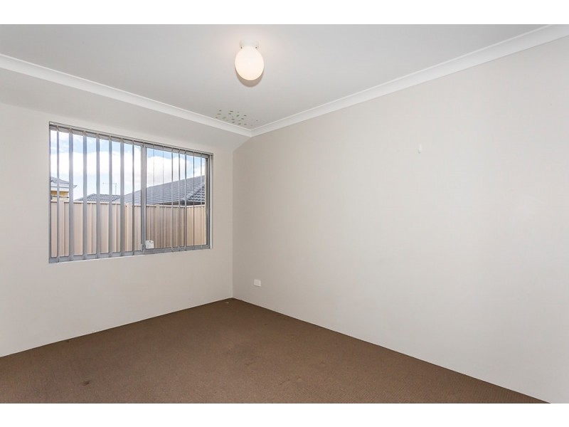 10 Persian Grove, Karnup WA 6176