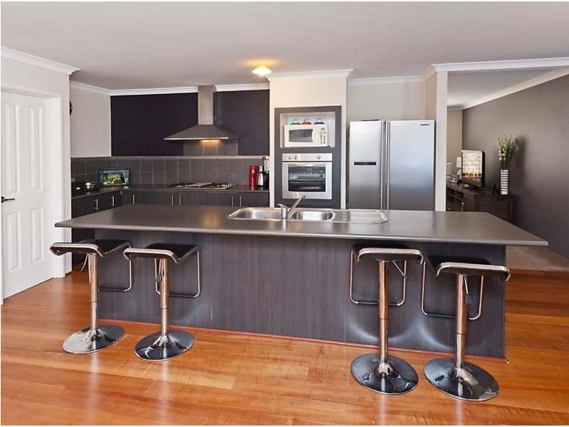 16 Torquay Way, Secret Harbour WA 6173