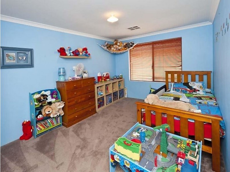 16 Torquay Way, Secret Harbour WA 6173