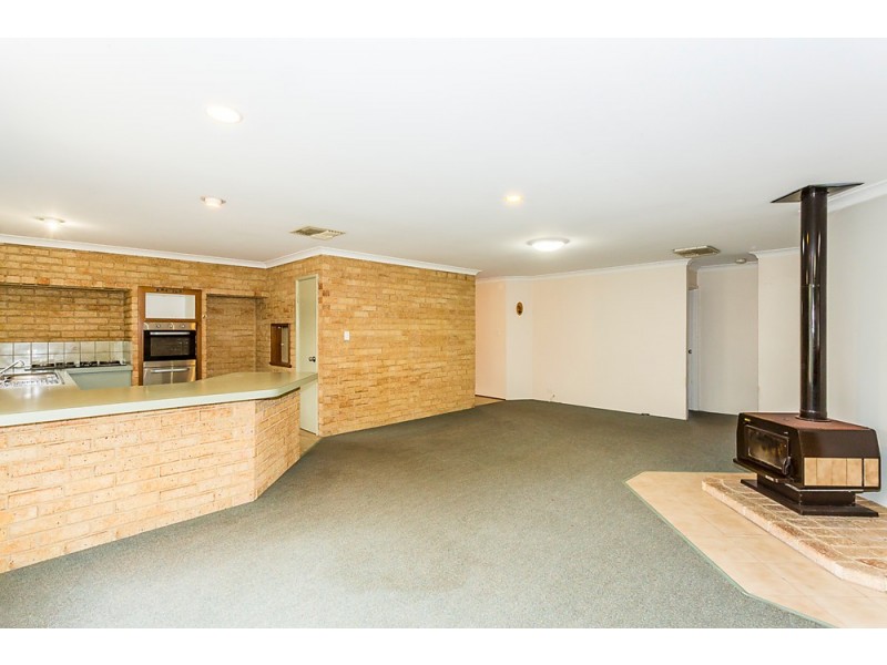 11 Reilly Street, Singleton WA 6175