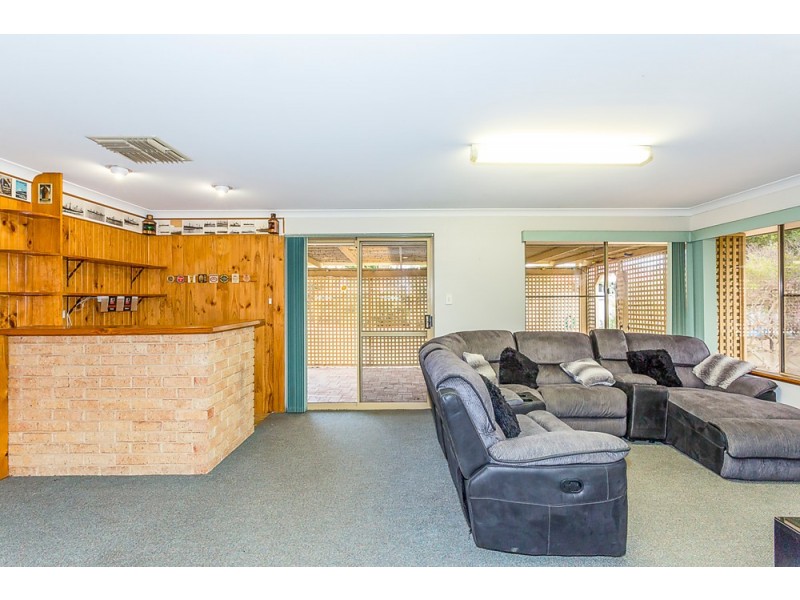 11 Reilly Street, Singleton WA 6175