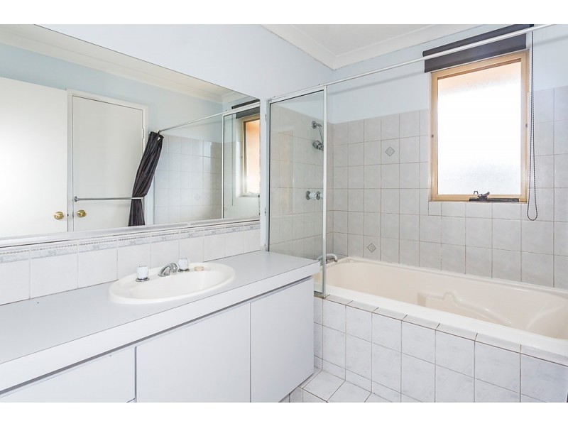 11 Reilly Street, Singleton WA 6175