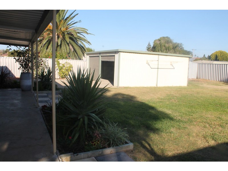 18 Whitehead Street, Singleton WA 6175