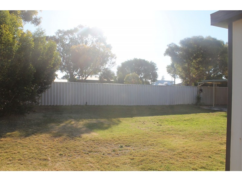 18 Whitehead Street, Singleton WA 6175