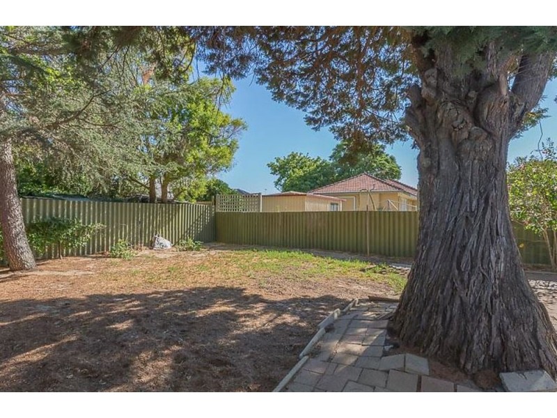 34 Windarra Way, Armadale WA 6112