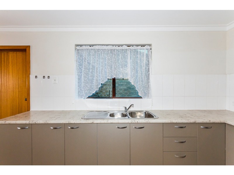 5B Waikiki Road, Safety Bay WA 6169