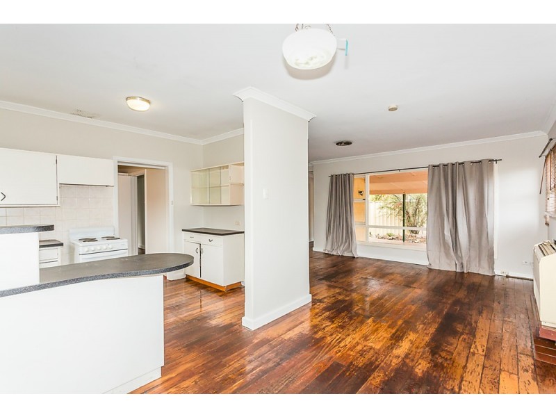 40 Houston Street, Rockingham WA 6168