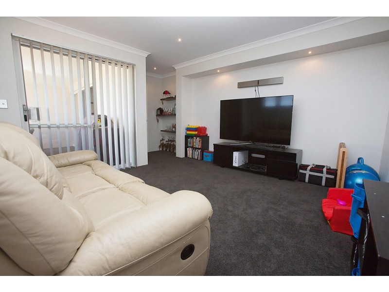 63 Kimberley Drive, Secret Harbour WA 6173