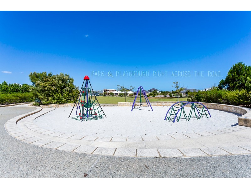 4 Turtles Bend, Secret Harbour WA 6173