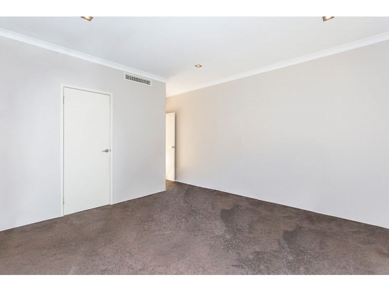 28 Stamford Crescent, Secret Harbour WA 6173