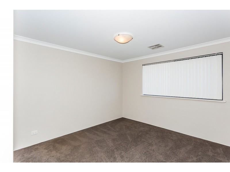 28 Stamford Crescent, Secret Harbour WA 6173