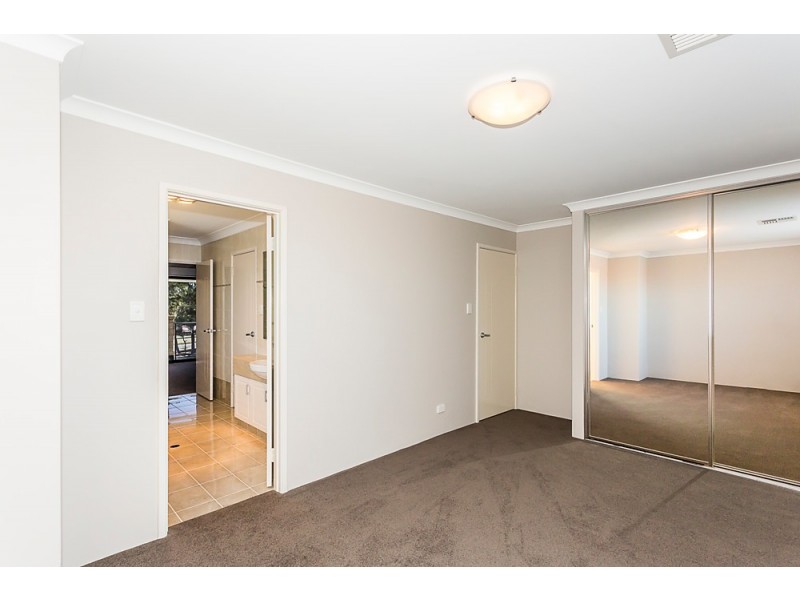 28 Stamford Crescent, Secret Harbour WA 6173