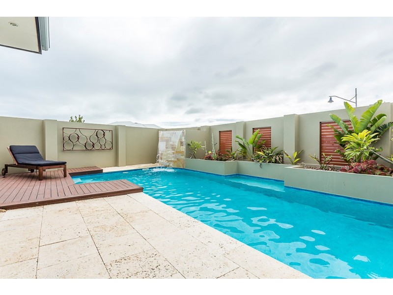 12 Anvils Circle, Secret Harbour WA 6173