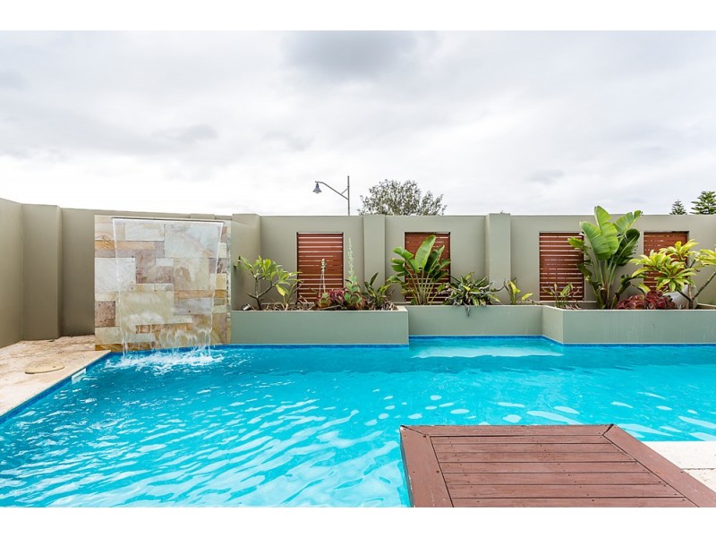 12 Anvils Circle, Secret Harbour WA 6173