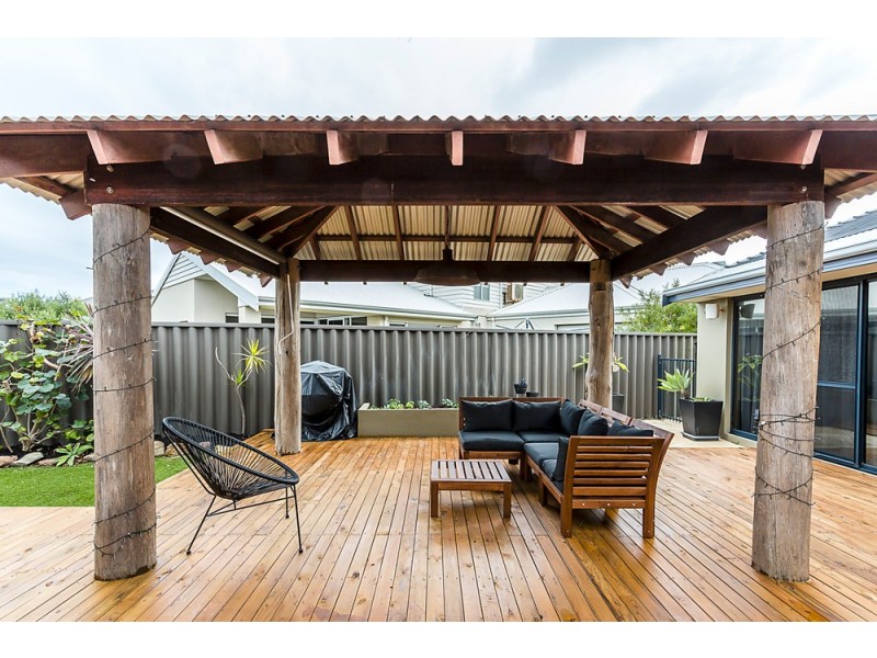 12 Anvils Circle, Secret Harbour WA 6173