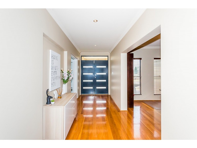 12 Anvils Circle, Secret Harbour WA 6173