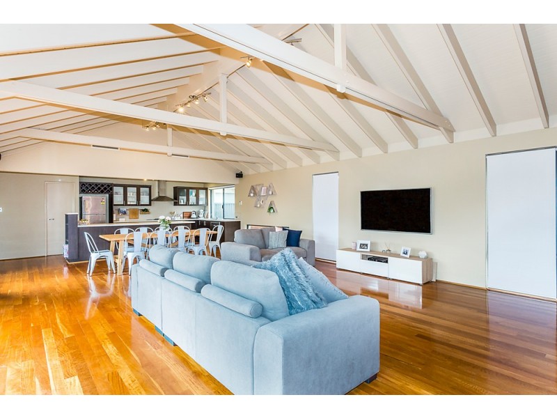 12 Anvils Circle, Secret Harbour WA 6173