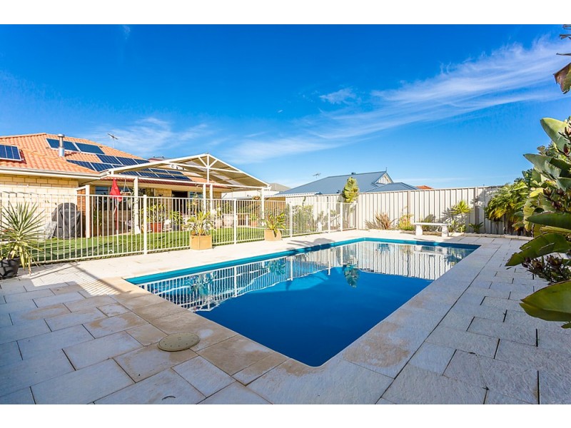 1 Bertholet Rise, Secret Harbour WA 6173