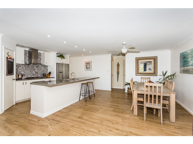 1 Bertholet Rise, Secret Harbour WA 6173