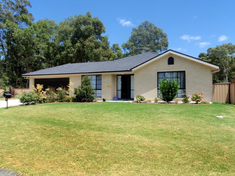 12 Gray Drive, Karuah NSW 2324