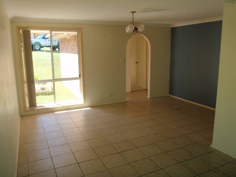 10 Hakea Parade, Medowie NSW 2318