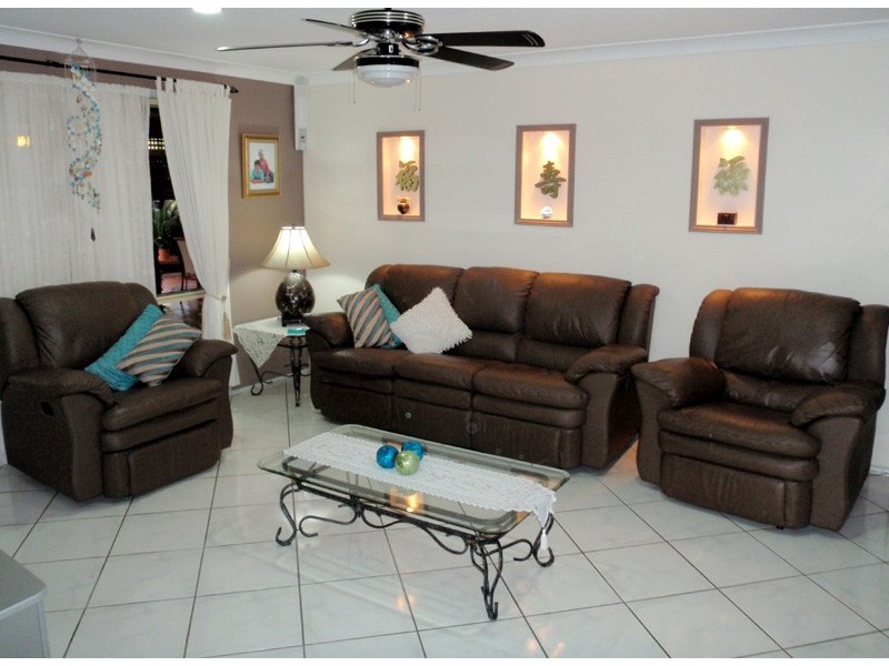 77 Federation Dr, Medowie NSW 2318