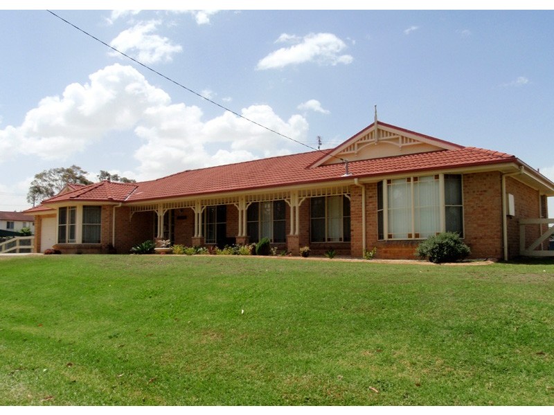 7 David Drive, Salt Ash NSW 2318
