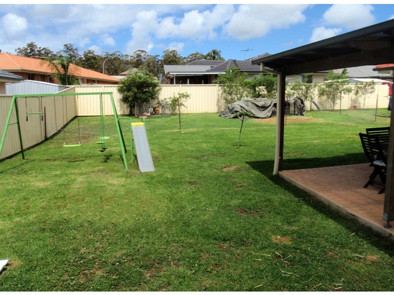 17 Grevillea Dr, Medowie NSW 2318