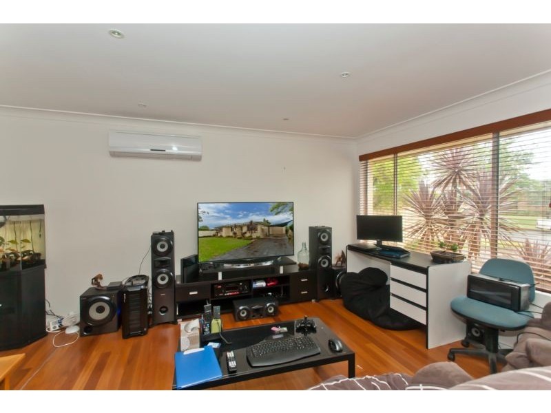 42 Silver Wattle Drive, Medowie NSW 2318