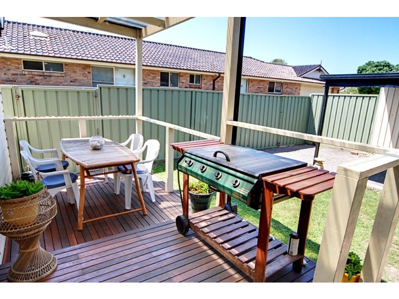 178 Fullerton St, Stockton NSW 2295