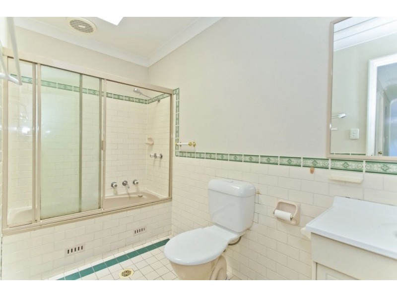 4/7 Laurina Street, Medowie NSW 2318