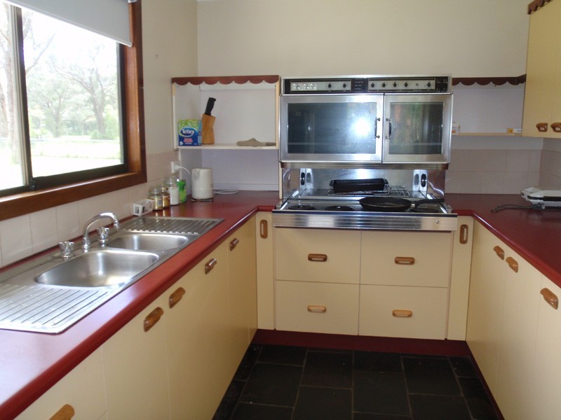 25 Shady Ave, Salt Ash NSW 2318