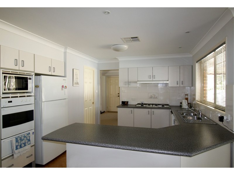 9 Waropara Road, Medowie NSW 2318