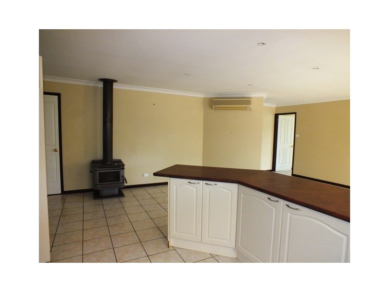 14 Laurina St, Medowie NSW 2318