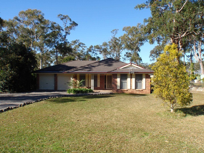 5 Sir Henry Parkes Avenue, Medowie NSW 2318