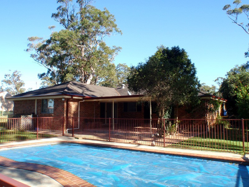 5 Sir Henry Parkes Avenue, Medowie NSW 2318