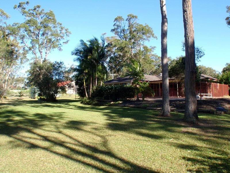 5 Sir Henry Parkes Avenue, Medowie NSW 2318